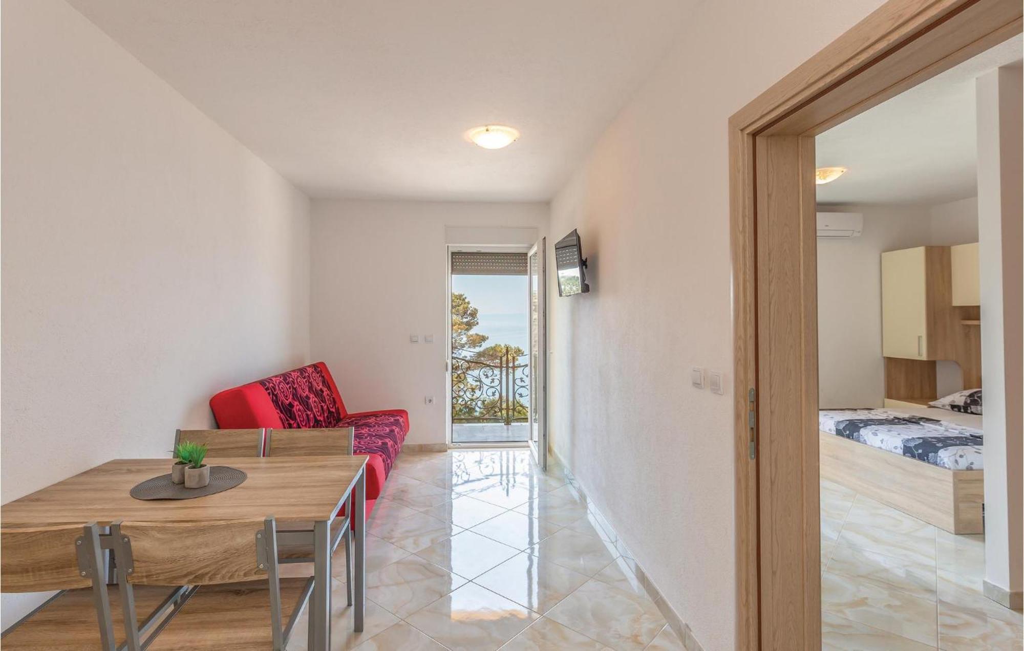 Nice Apartment In Krvavica With House Sea View Eksteriør bilde